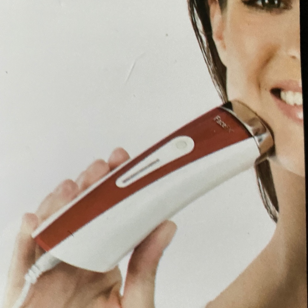 Silk’n Face FX Led to reduce fine lines and pores